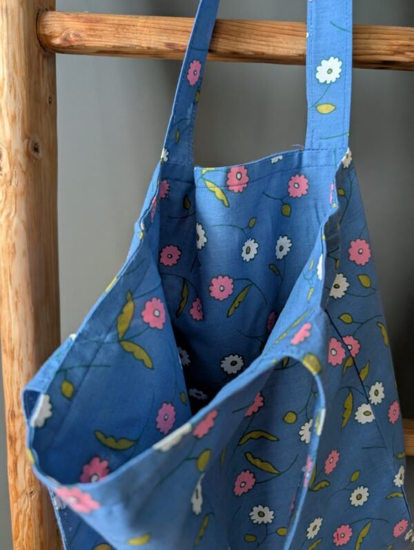 Tote bag - blue with pink flowers - imagine 3