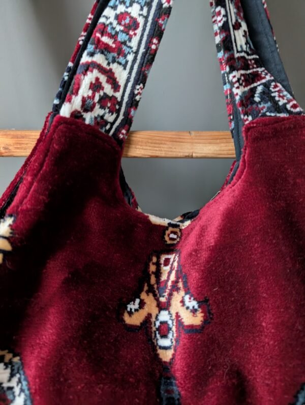 The Honeycomb Bag -  90's burgundy - imagine 3