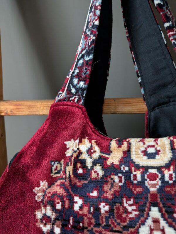 The Honeycomb Bag -  90's burgundy - imagine 5