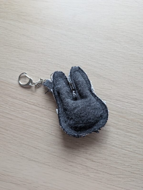 Breloc - black bunny - imagine 2