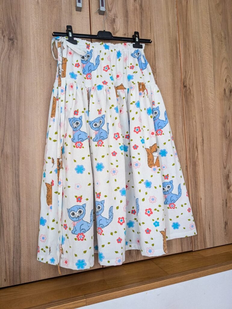 Fusta cats - size XS-M