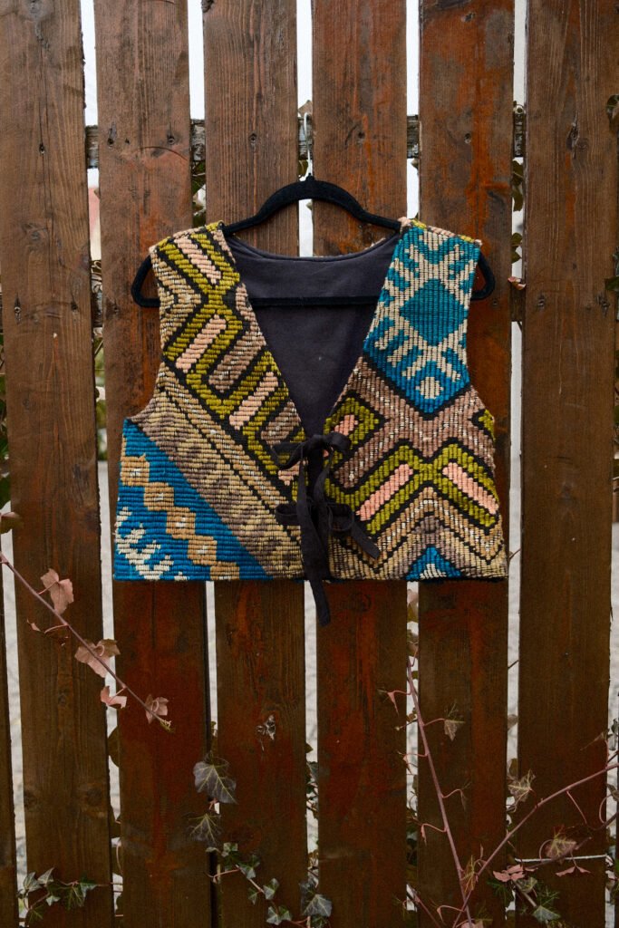Folk Vest - geometric