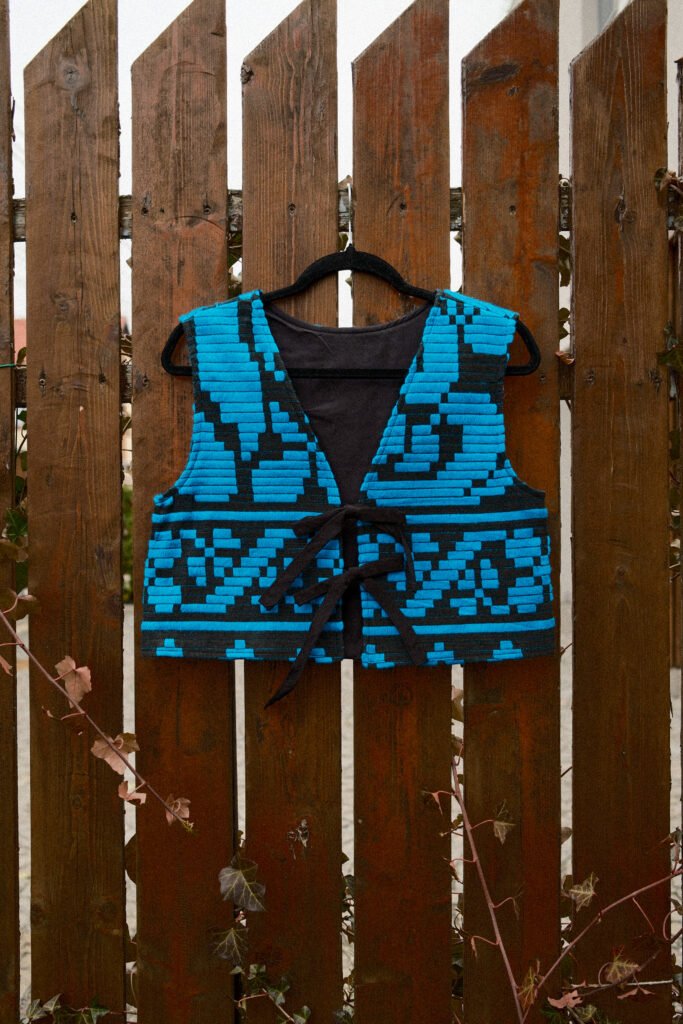 Folk Vest - blue