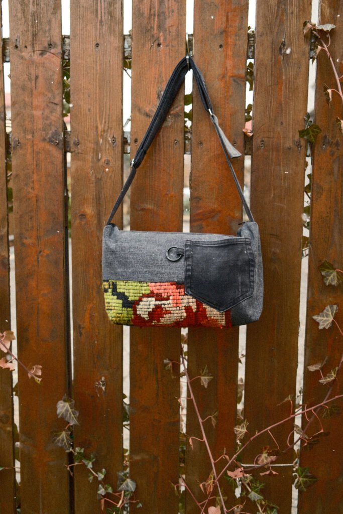 Boxy Bag - black denim