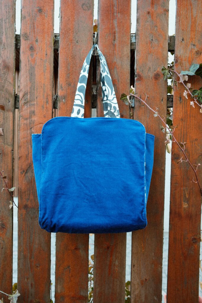 Tote bag - blue corduroy