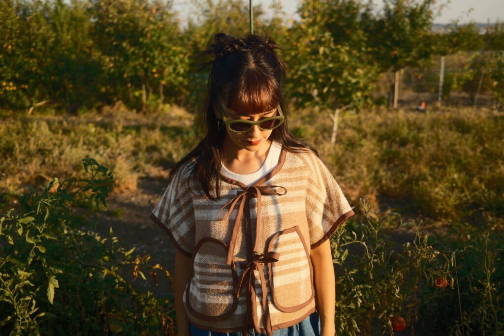 Blanket vest - brown
