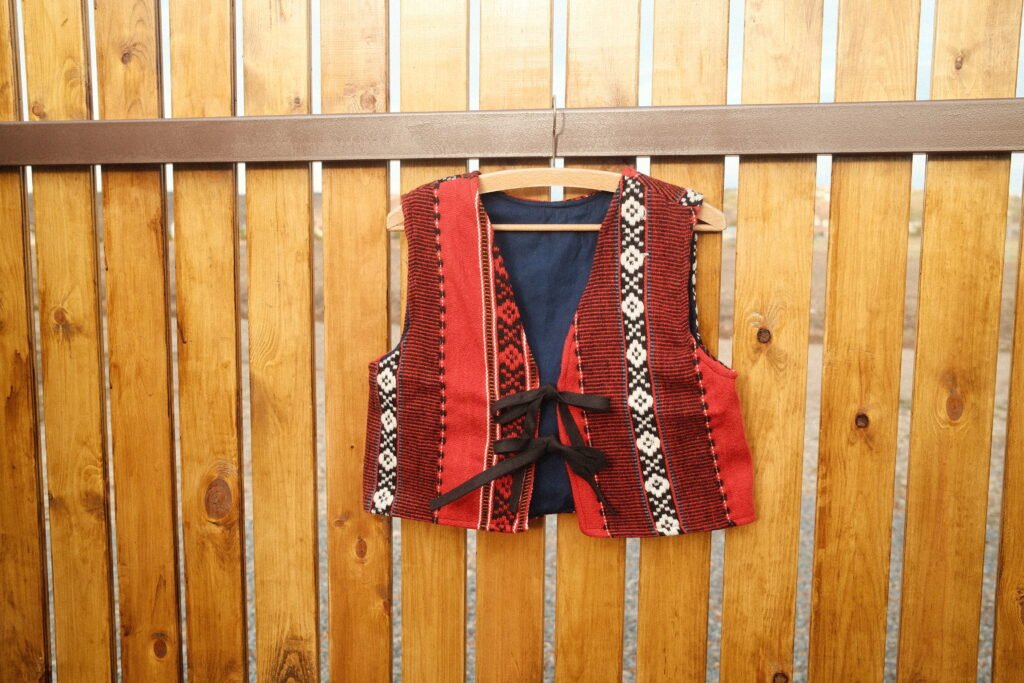 Folk vest - S/M - red